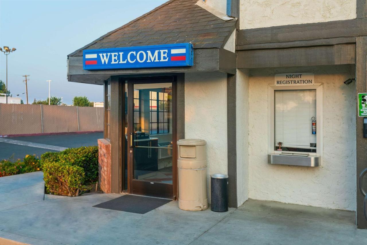 Motel 6-Merced, CA - North Exterior foto